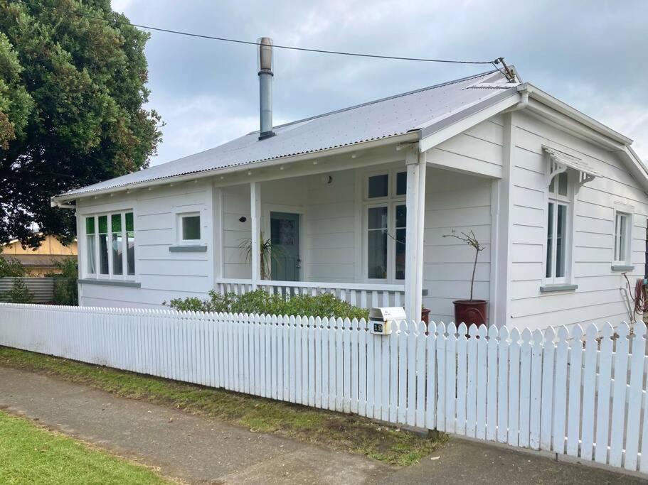 Artshack At The Beach Whanganui Esterno foto